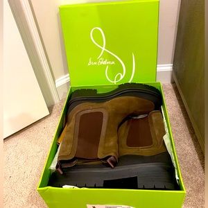 Women’s Sam Edelman Green suede boots